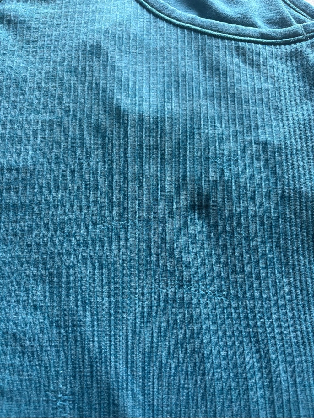 Lululemon Ebb to Street blueish tank top size 12 - Picture 3 of 5
